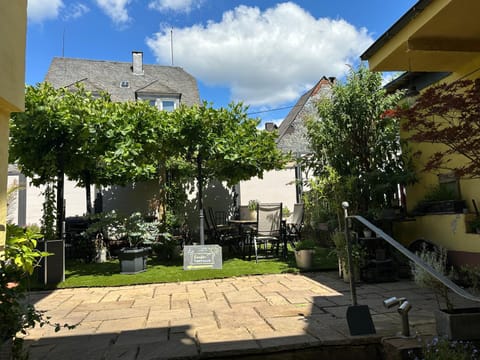 Landgasthof Zur Sonne Bed and Breakfast in Cochem-Zell