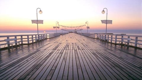 Nearby landmark, Neighbourhood