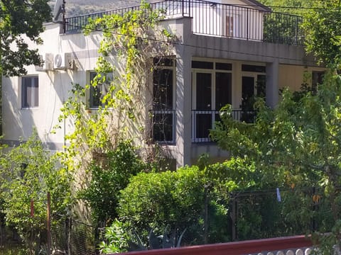 Villa Nadija Maison in Budva Municipality