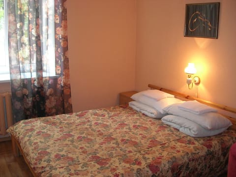 Bed, Photo of the whole room, Decorative detail