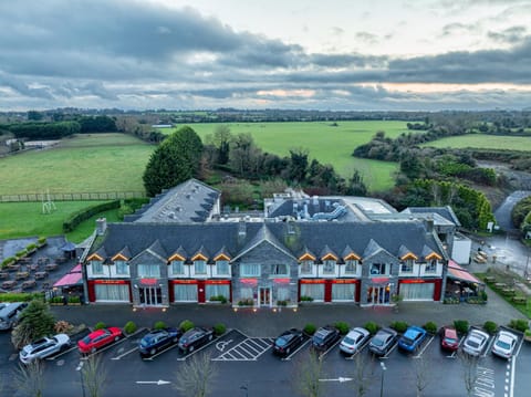 Property building, Bird's eye view, Location