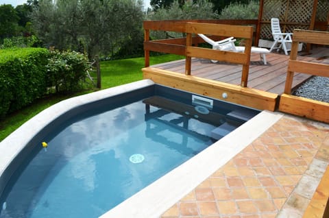 Swimming pool, Swimming pool