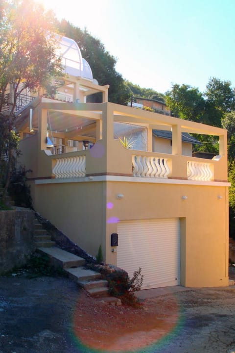 Facade/entrance, Neighbourhood, Natural landscape