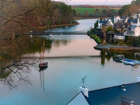 View (from property/room), River view