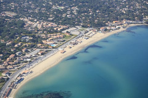 Bird's eye view, Beach, On site