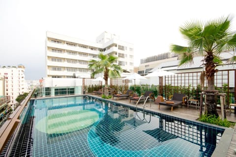 Sunshine Hotel & Residences Hôtel in Pattaya City