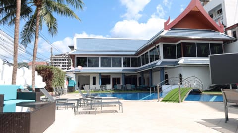The Yorkshire Hotel - SHA Certified Resort in Patong