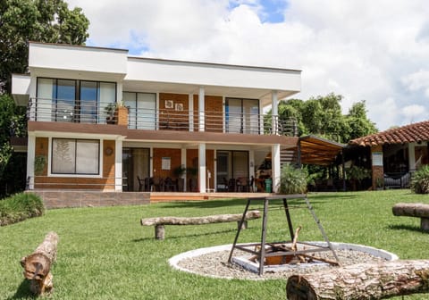 Property building, Day, Garden, Garden view