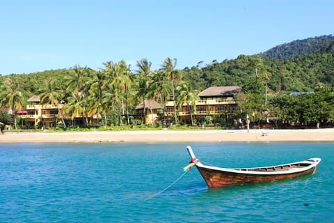 Vacation Village Phra Nang Lanta - SHA Extra Plus Resort in Krabi Changwat