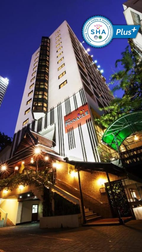 Pinnacle Lumpinee Park Hotel SHA Plus Hotel in Bangkok