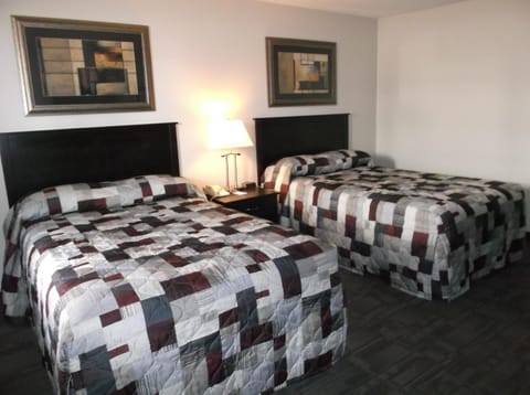 Guest House Inn & Suites Auberge in Edson
