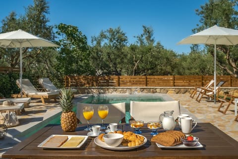 Food, Pool view, Breakfast