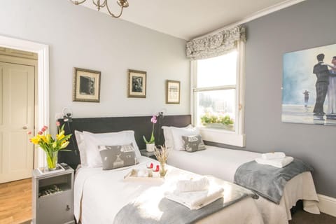 The Henry Guest House Bed and Breakfast in Bath