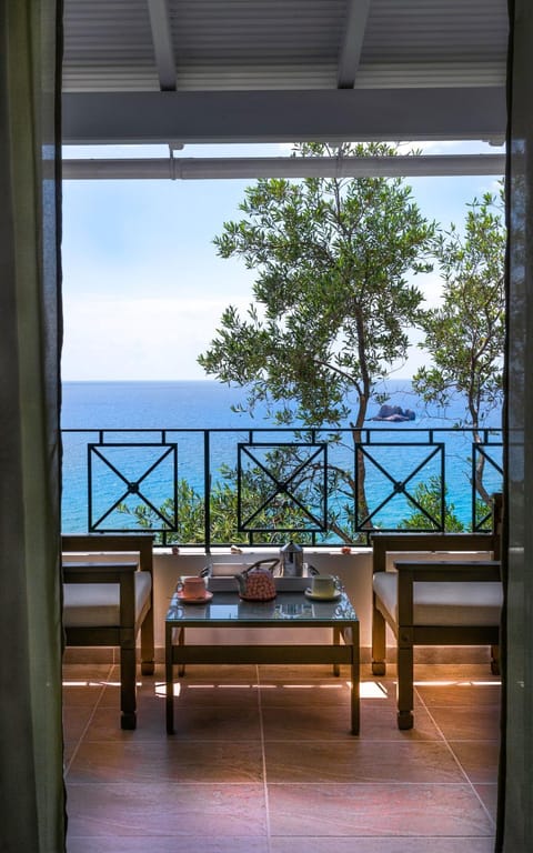 Yaliskari Beach Apartment in Peloponnese, Western Greece and the Ionian