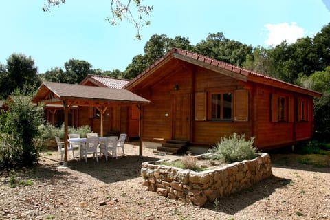 Patio, Dining area, Garden view