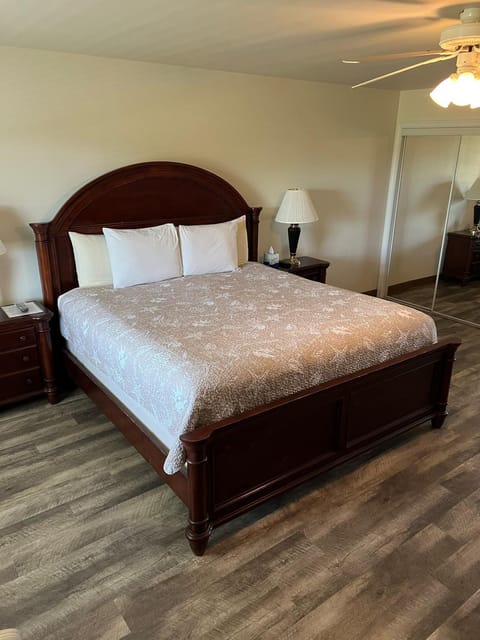 Shore Stay Suites Hotel in Chesapeake Bay