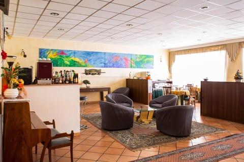 Communal lounge/ TV room