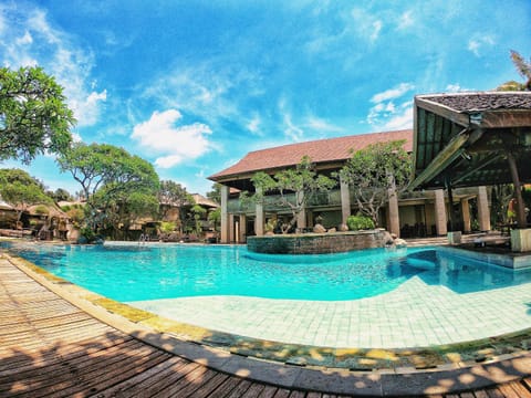 Grand Balisani Suites Resort in North Kuta