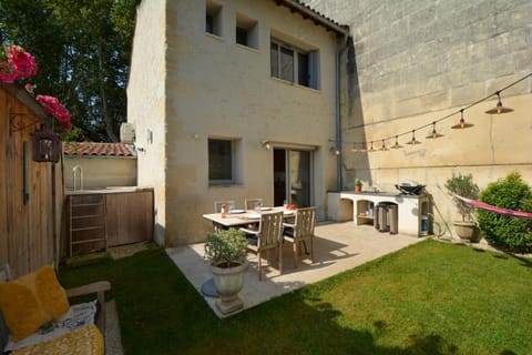 Patio, BBQ facilities, Garden, Balcony/Terrace, Garden view, Swimming pool