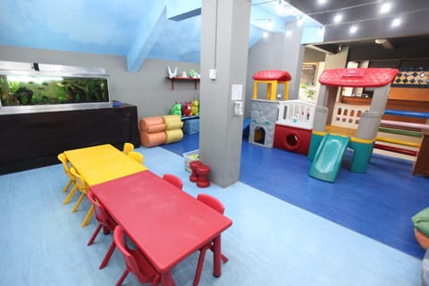 Game Room, Kids's club