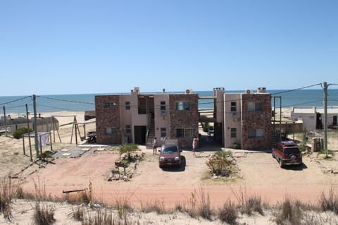 Facade/entrance, Sea view