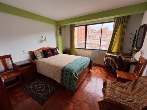 Hostal Iskanwaya Bed and Breakfast in La Paz