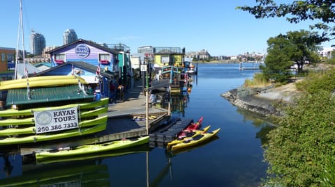 A Float Home B&B in Fisherman’s Wharf Alojamiento y desayuno in Victoria