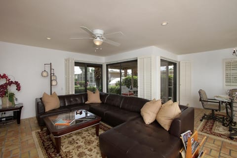 Patio, Living room, Seating area, Dining area