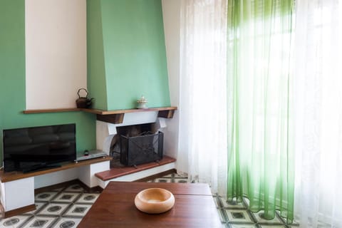 Living room, Decorative detail