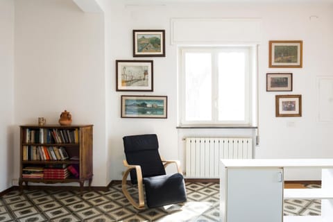 Living room, Decorative detail