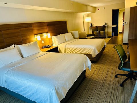 Holiday Inn Express Hotel & Suites Milton, an IHG Hotel Hôtel in Halton Hills