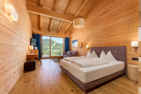 Bed, View (from property/room), Photo of the whole room, Bedroom