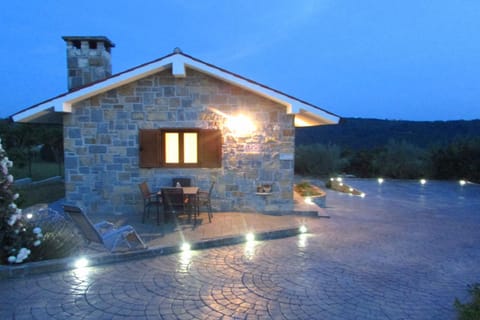 Property building, Patio, Night, Natural landscape, Garden, Mountain view