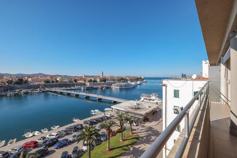 Balcony/Terrace, City view, Sea view