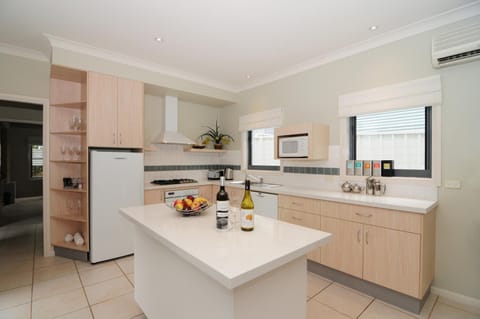 CeeSpray - Accommodation in Huskisson - Jervis Bay Bed and Breakfast in Huskisson