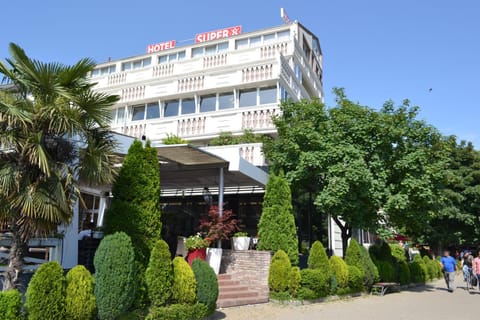 Hotel Super 8 Hôtel in Skopje