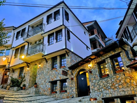 Property building, Street view