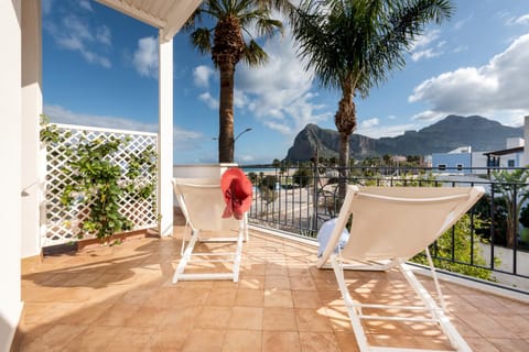 Patio, Sea view