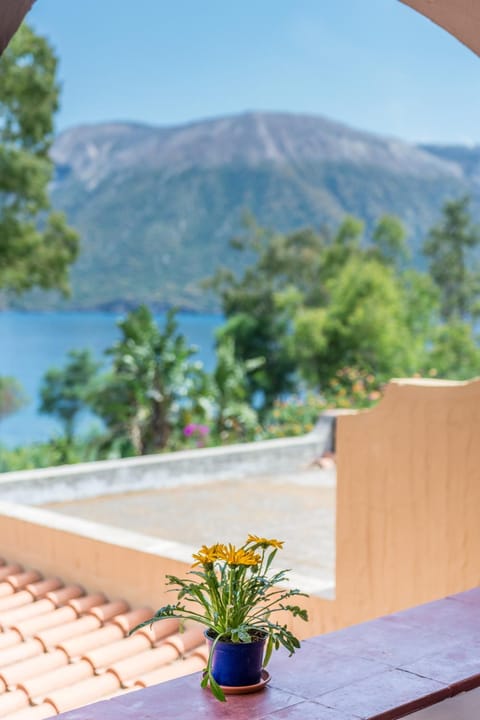 Natural landscape, Balcony/Terrace, Sea view