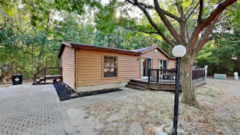 Island Club #98 House in South Bass Island