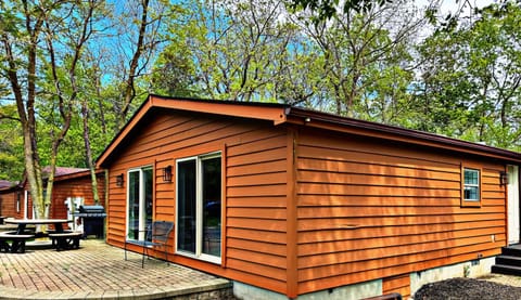 Island Club #108 House in South Bass Island