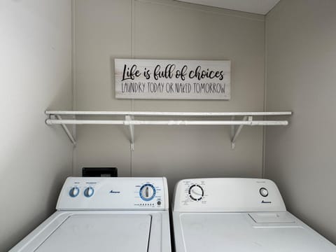 Island Club #108 House in South Bass Island