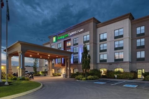 Holiday Inn Express & Suites - Belleville, an IHG Hotel Hotel in Belleville