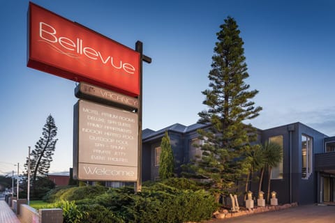 Bellevue On The Lakes Hotel in Lakes Entrance