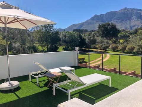 Patio, Balcony/Terrace, Garden view, Mountain view
