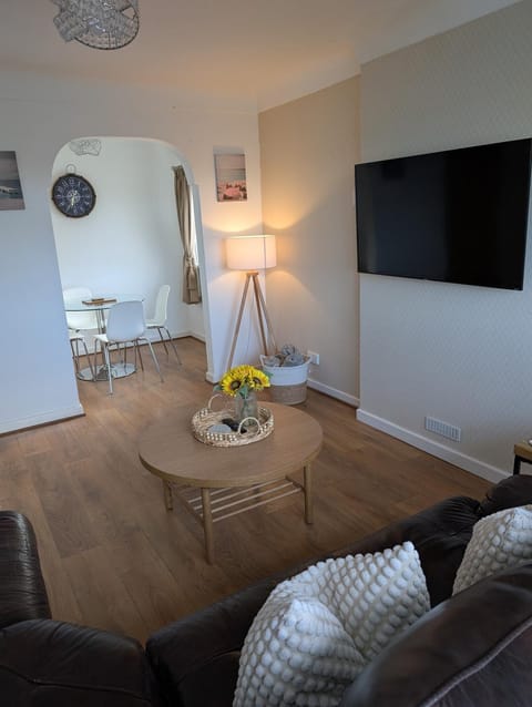 Swn y Mor (Sound of the Sea) House in Prestatyn