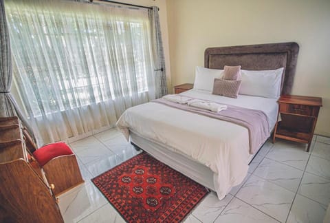 Palm villa Vacation rental in Harare
