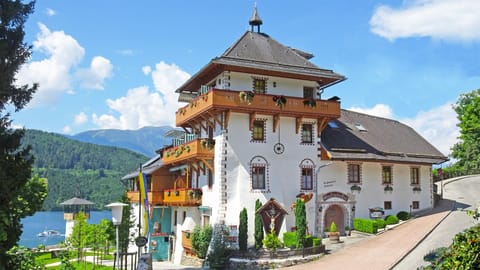 Property building, Lake view