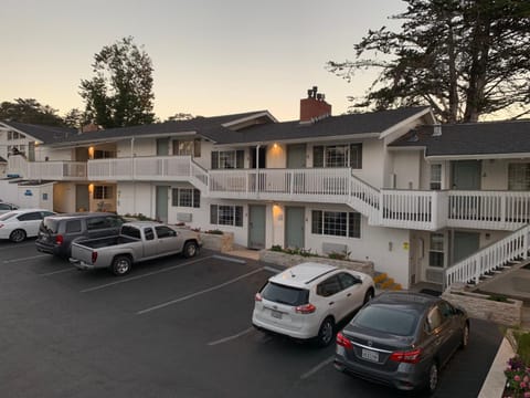 Stargazer Inn and Suites Motel in Monterey