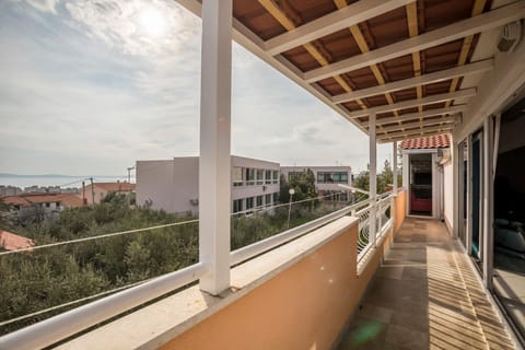 Balcony/Terrace, City view